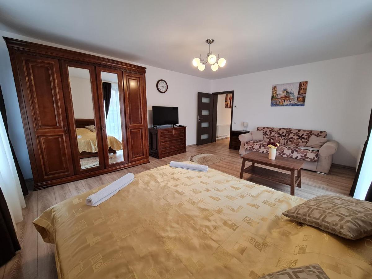 Select City Center Târgu-Mureş Екстериор снимка